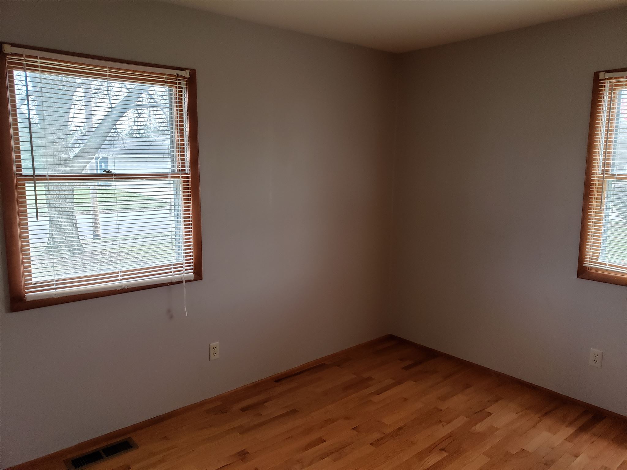 1033 Mix Avenue Decatur, IN 46733 - Photo 11 of 21