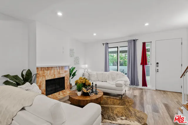 $1,049,000 | 1314 17th Street, Unit 10, Santa Monica, CA 90404