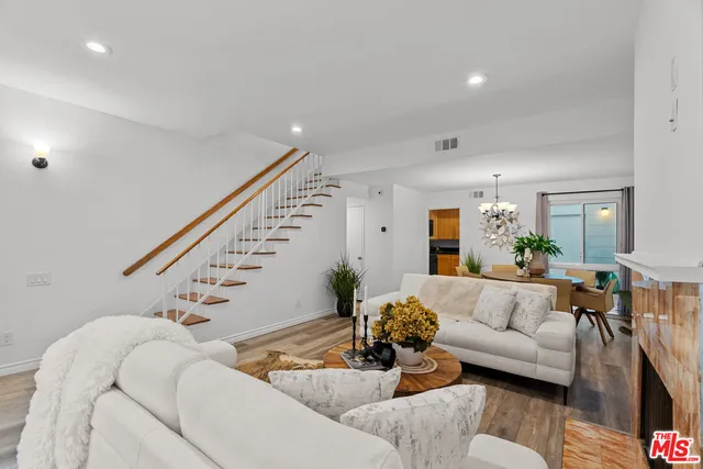 $1,049,000 | 1314 17th Street, Unit 10, Santa Monica, CA 90404