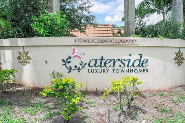 $285,000 | 839 Blue Ridge Circle, Unit 839, West Palm Beach, FL 33409