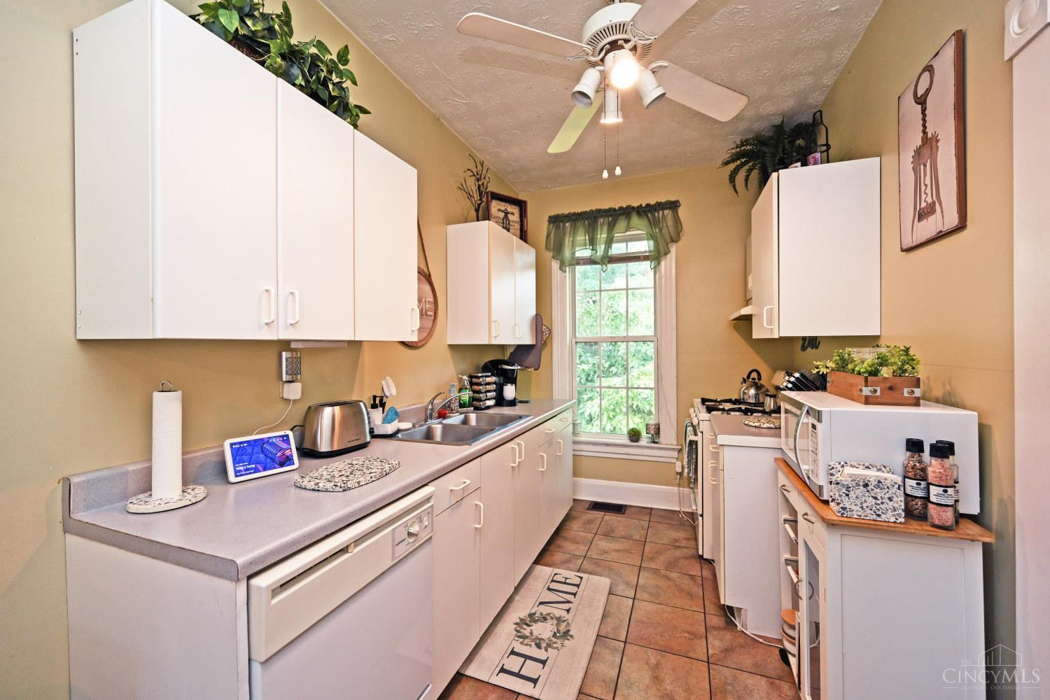 1520 William Howard Taft Road Cincinnati, OH 45206 - Photo 11 of 43