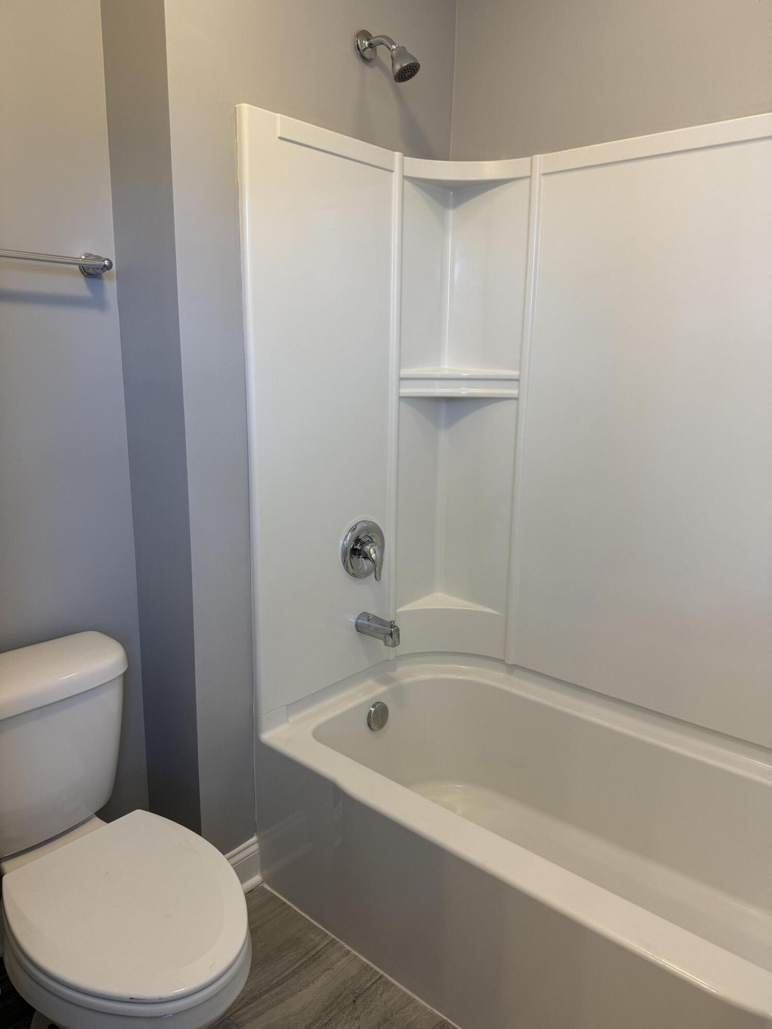 2089 Oyster Reef Lane Mount Pleasant, SC 29466 - Photo 32 of 84 2025-10-08 16.27.50