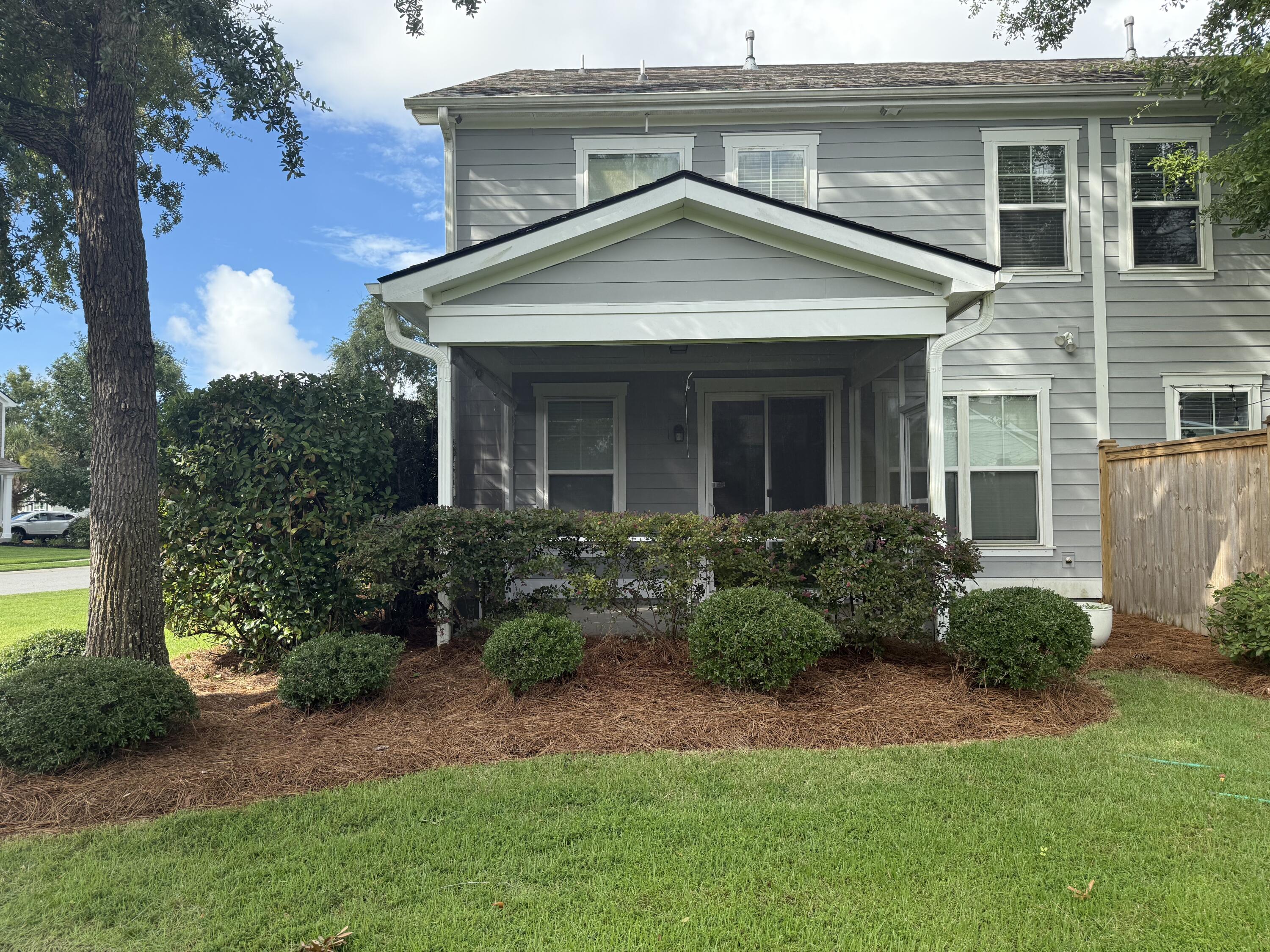 2089 Oyster Reef Lane Mount Pleasant, SC 29466 - Photo 35 of 84 2025-08-12 09.48.17