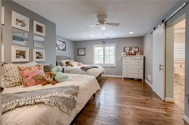 $1,049,950 | 10318 Sagamore Road, Leawood, KS 66206