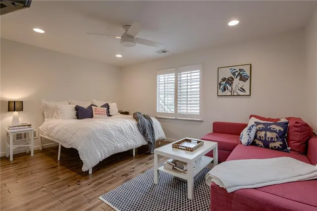 $1,049,950 | 10318 Sagamore Road, Leawood, KS 66206