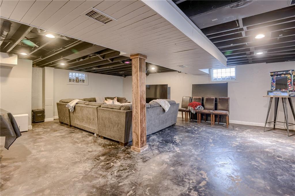 10318 Sagamore Road Leawood, KS 66206 - Photo 32 of 50