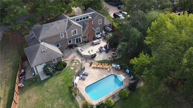 $1,049,950 | 10318 Sagamore Road, Leawood, KS 66206
