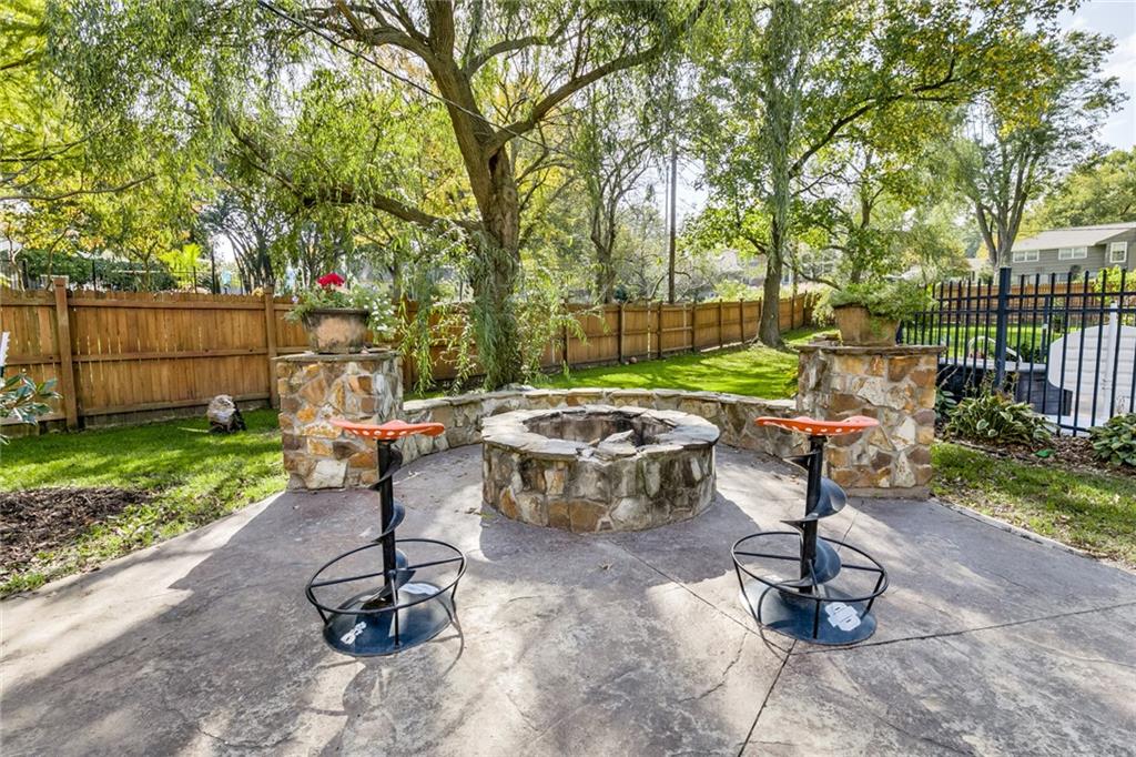 10318 Sagamore Road Leawood, KS 66206 - Photo 41 of 50