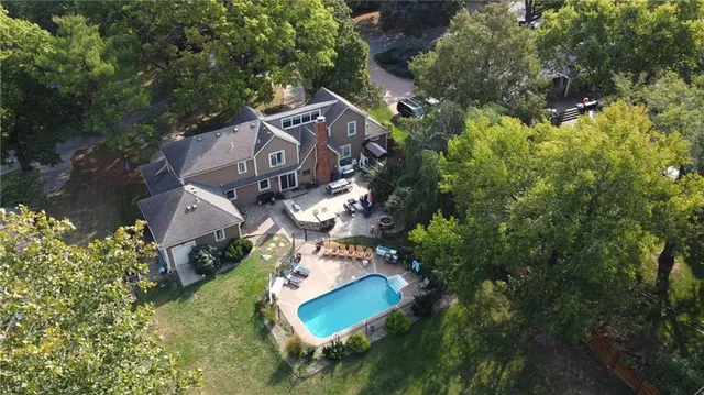 $1,049,950 | 10318 Sagamore Road, Leawood, KS 66206