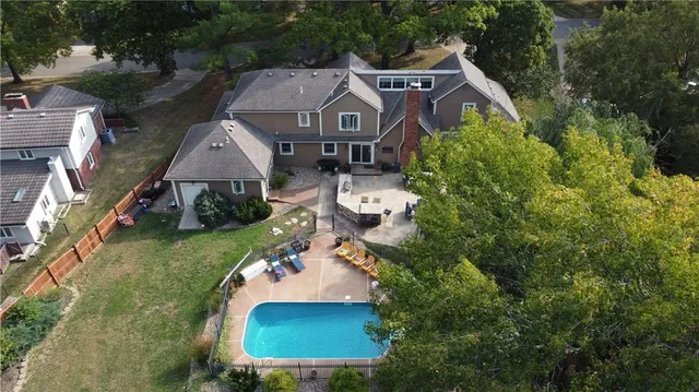 $1,049,950 | 10318 Sagamore Road, Leawood, KS 66206