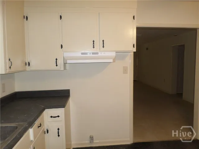 $1,600 | 4209 Crane Street, Savannah, GA 31405