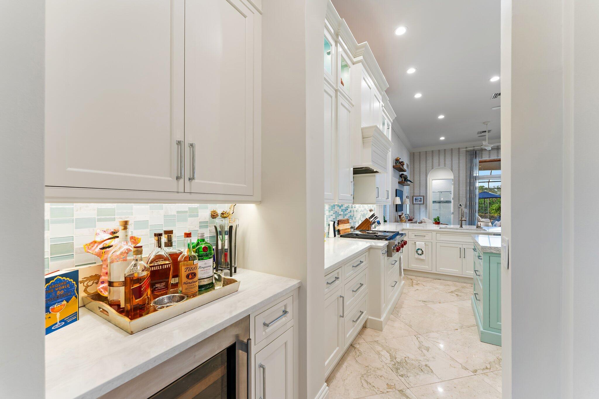 6283 Southeast Moss Ridge Pointe Hobe Sound, FL 33455 - Photo 16 of 89 Kitchen Entry