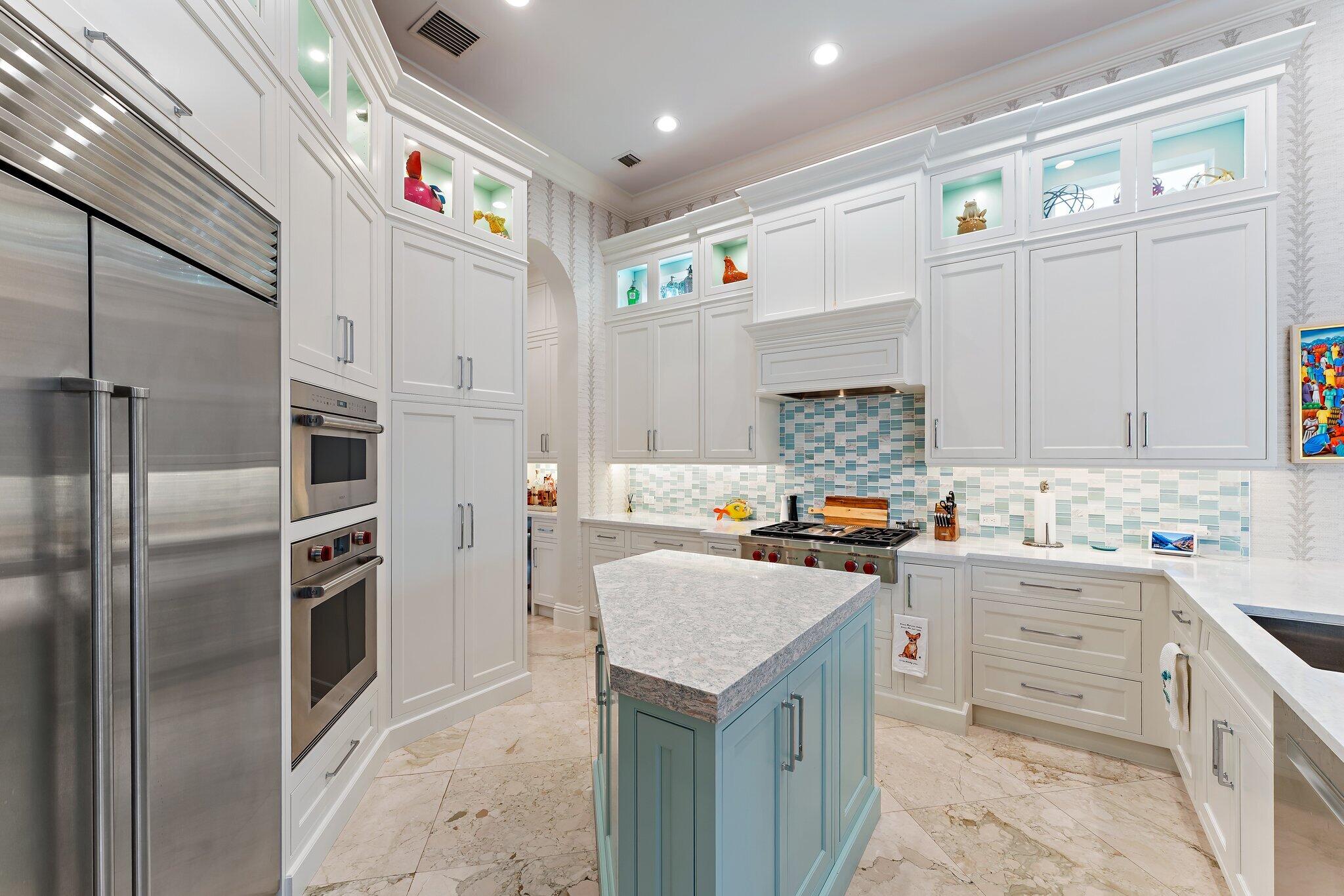 6283 Southeast Moss Ridge Pointe Hobe Sound, FL 33455 - Photo 21 of 89 Kitchen