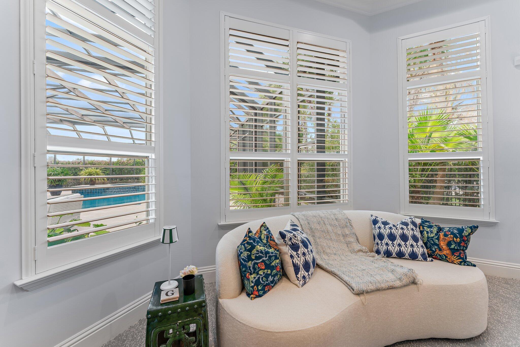 6283 Southeast Moss Ridge Pointe Hobe Sound, FL 33455 - Photo 37 of 89 Primary Sitting Area