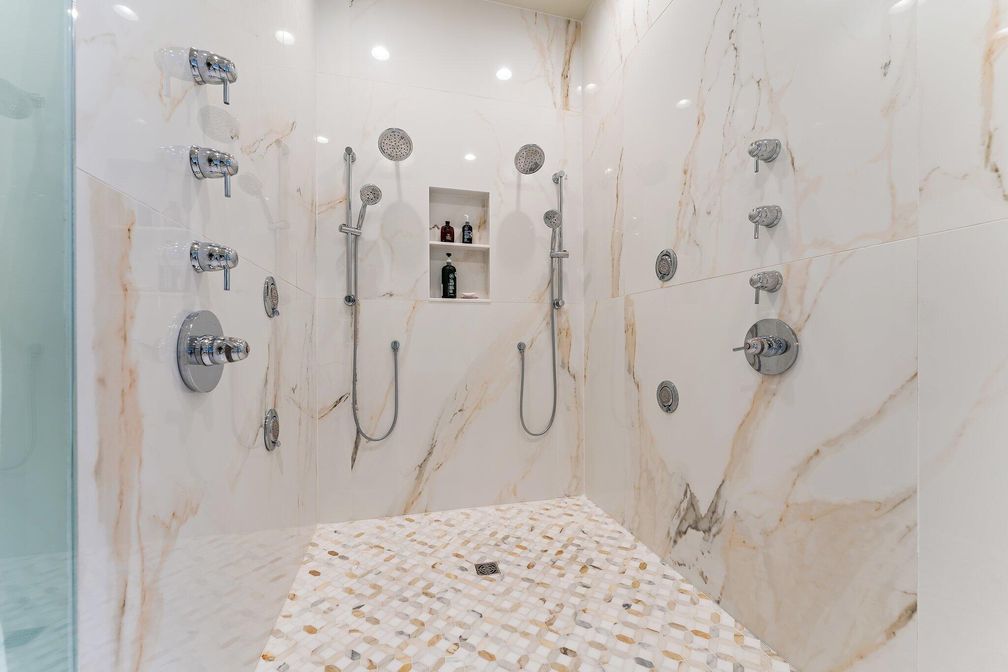 6283 Southeast Moss Ridge Pointe Hobe Sound, FL 33455 - Photo 40 of 89 Primary Bath