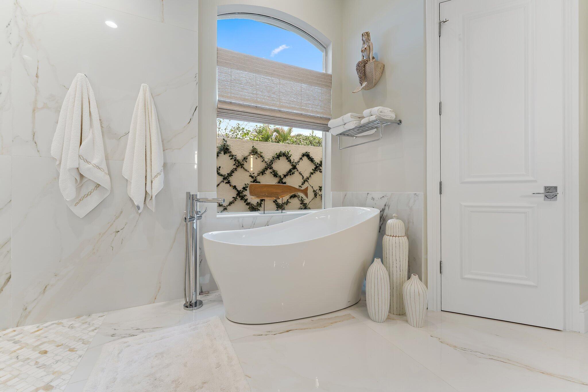 6283 Southeast Moss Ridge Pointe Hobe Sound, FL 33455 - Photo 41 of 89 Primary Bath