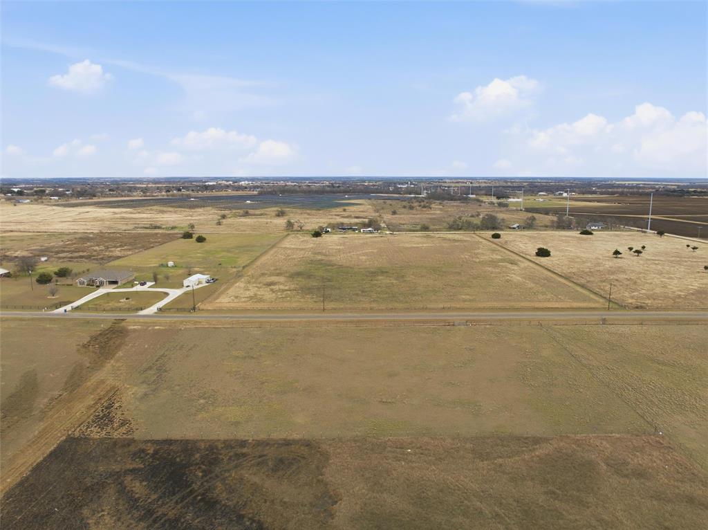 544 Wade Road Eddy, TX 76524 - Photo 12 of 22 a view of an ocean and beach