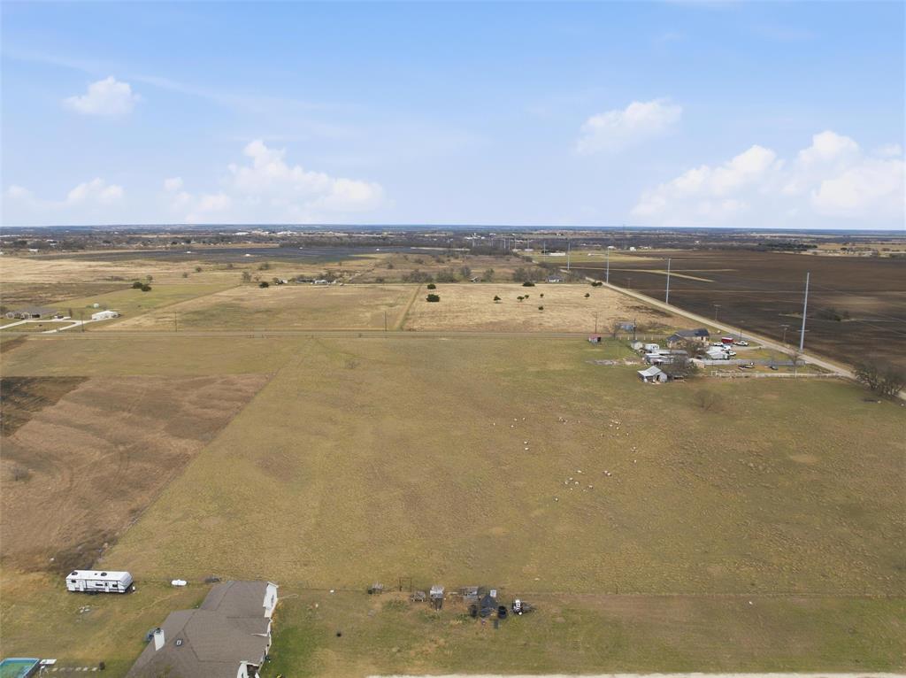 544 Wade Road Eddy, TX 76524 - Photo 16 of 22 a view of an ocean beach