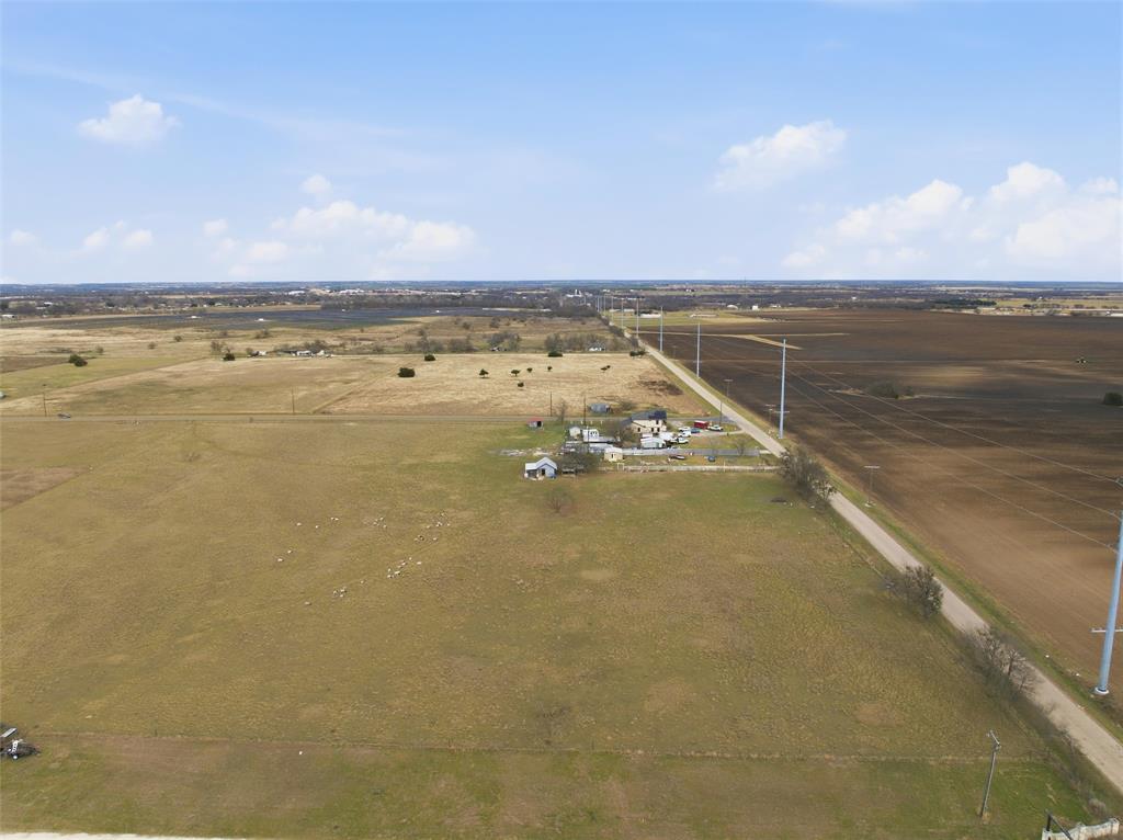 544 Wade Road Eddy, TX 76524 - Photo 17 of 22 a view of an ocean and beach