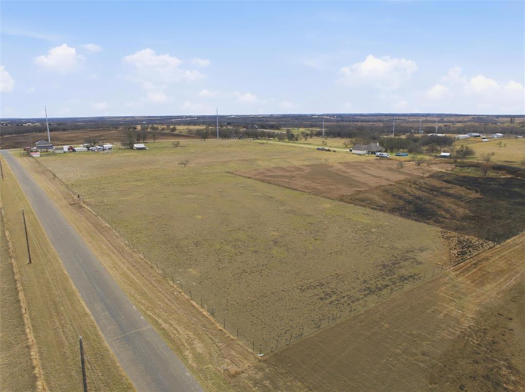 544 Wade Road Eddy, TX 76524 - Photo 18 of 22 a view of an ocean and beach
