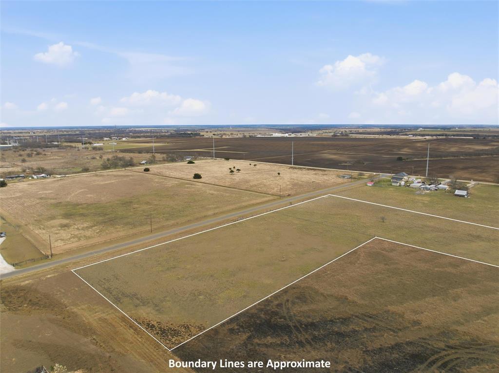 544 Wade Road Eddy, TX 76524 - Photo 9 of 22 a view of an ocean and beach