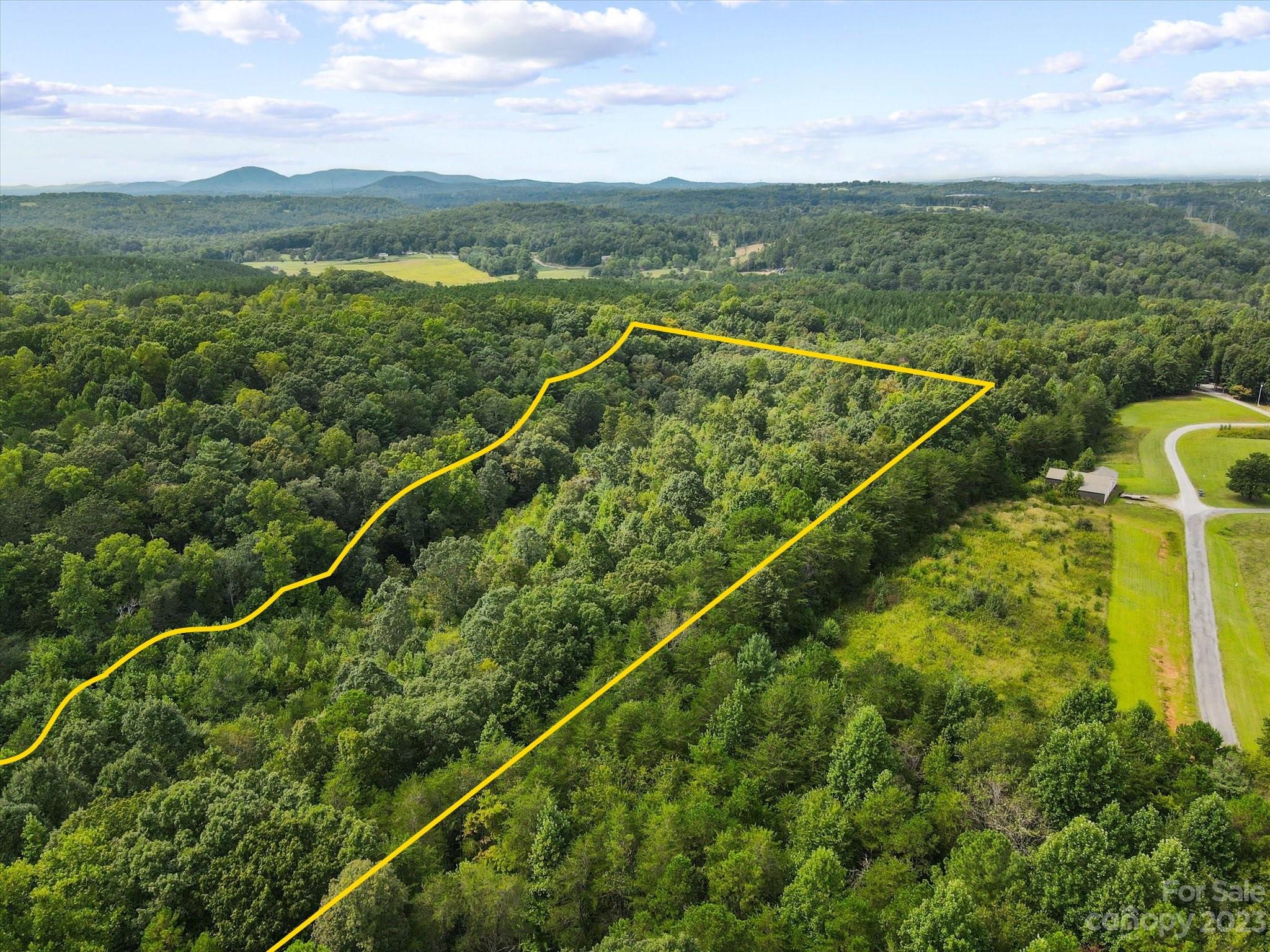 127 None S Hickory Nc 28602 None South, Unit NONE Hickory, NC 28602 - Photo 4 of 18 a view of a balcony with mountain view