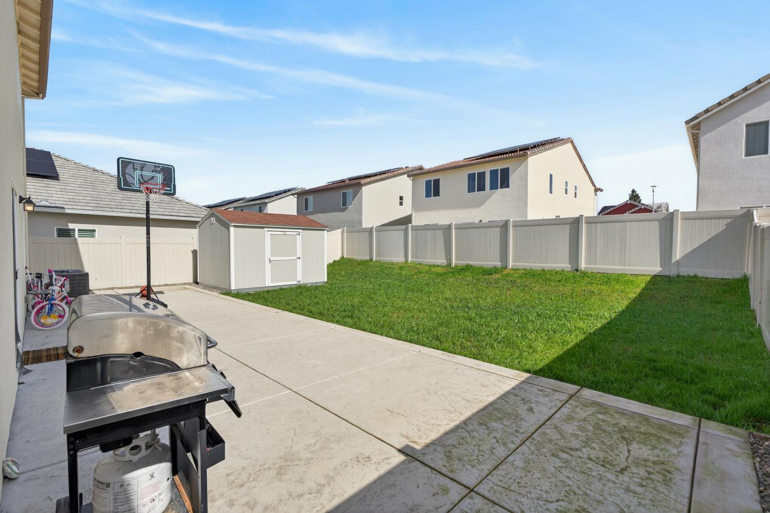8883 Sebago Way Elk Grove, CA 95758 - Photo 43 of 54