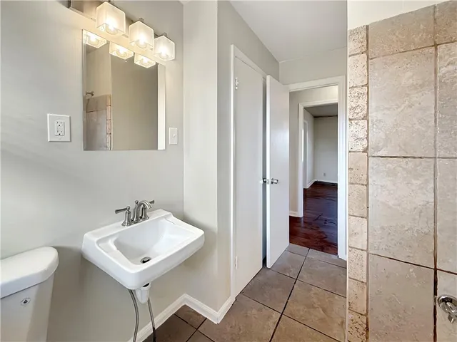 $1,495 | 514 Clover Drive, Unit 5, Buford, GA 30518