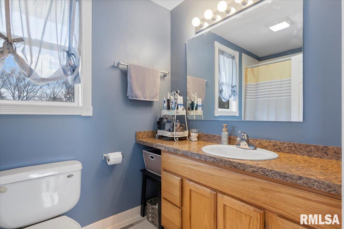 600 West Washington Street Athens, IL 62613 - Photo 24 of 39 Gallery Image 24