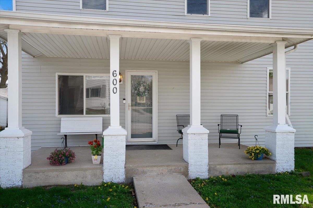 600 West Washington Street Athens, IL 62613 - Photo 3 of 39 Gallery Image 3