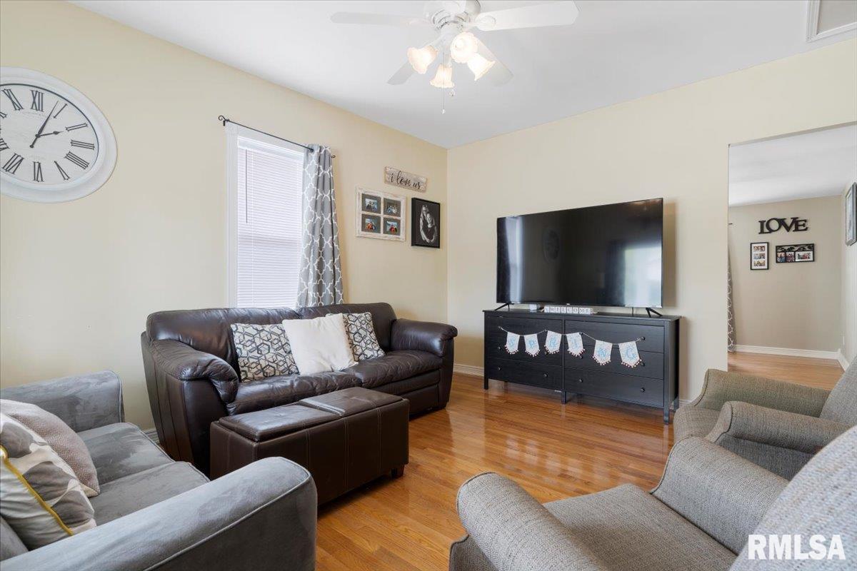 600 West Washington Street Athens, IL 62613 - Photo 6 of 39 Gallery Image 6