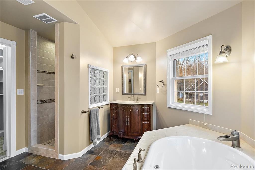 5035 Hidden Ridge Road Metamora, MI 48455 - Photo 27 of 64