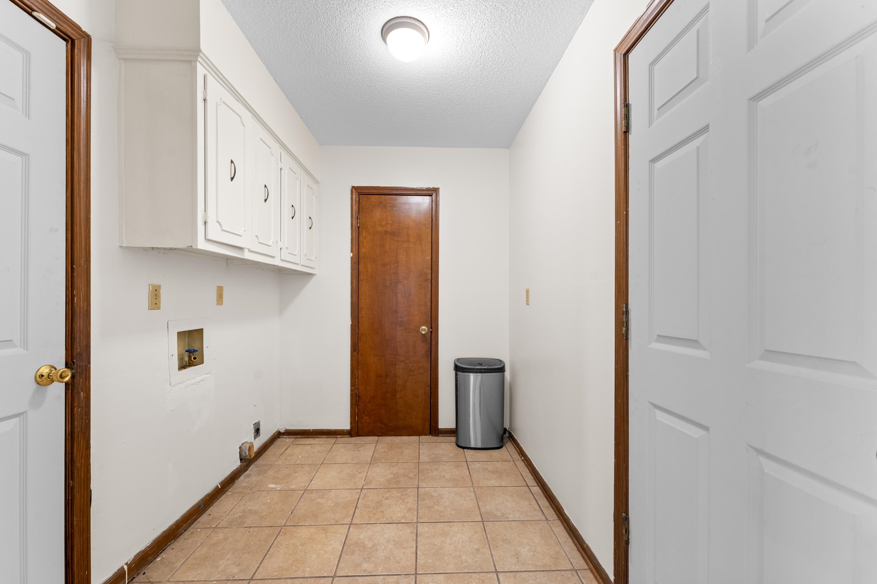 3095 Spring Hill Cove Memphis, TN 38127 - Photo 15 of 29 a view of room with windows