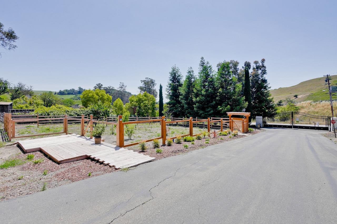 42100 Vargas Road Fremont, CA 94539 - Photo 31 of 32 Gallery Image 31
