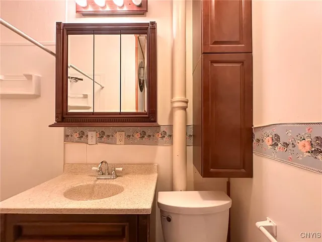 $159,000 | 44 Bridge Street, Newport, NY 13416