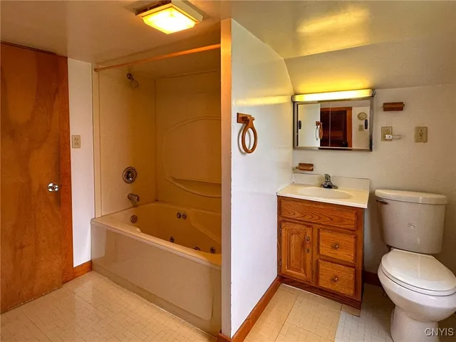 $159,000 | 44 Bridge Street, Newport, NY 13416