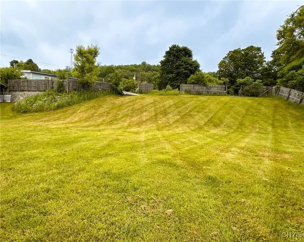 $159,000 | 44 Bridge Street, Newport, NY 13416