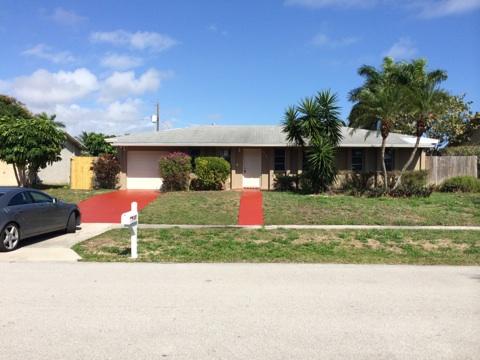 127 Seminole Lane Boca Raton, FL 33487 - Photo 1 of 9 front
