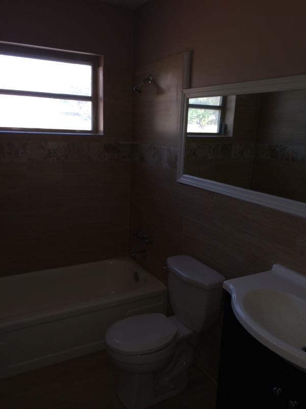 127 Seminole Lane Boca Raton, FL 33487 - Photo 4 of 9 IMG_2566