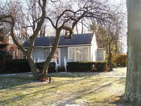 611 Vernier Road Grosse Pointe, MI 48236 - Photo 1 of 8 933173.JPG