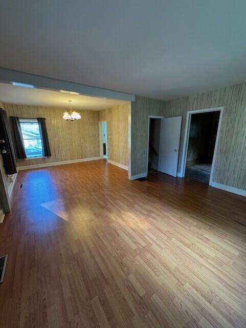 274 East Logan Street Coloma, MI 49038 - Photo 6 of 19 Logan_274 E Living_Dining