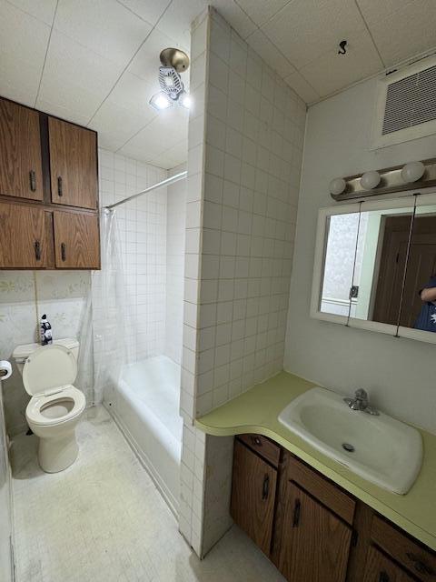 274 East Logan Street Coloma, MI 49038 - Photo 7 of 19 Logan_274_Bathroom
