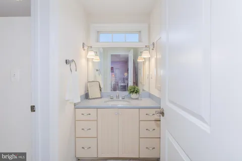$2,100,000 | 5601 Vernon Place, Bethesda, MD 20817