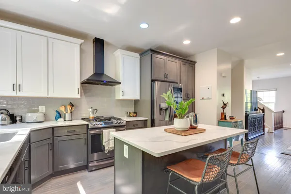 $3,300 | 45719 Paddington Station Terrace, Sterling, VA 20166