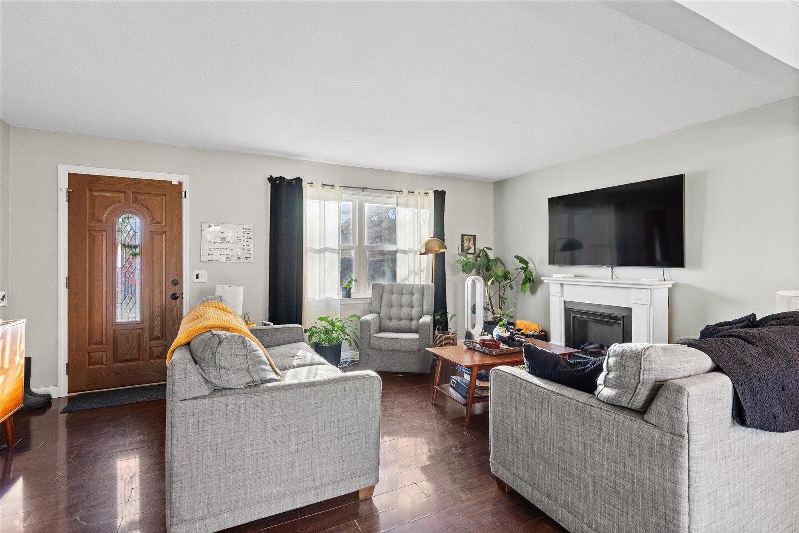 1627 North Chester Road Hixson, TN 37343 - Photo 4 of 27 20-DSC02735