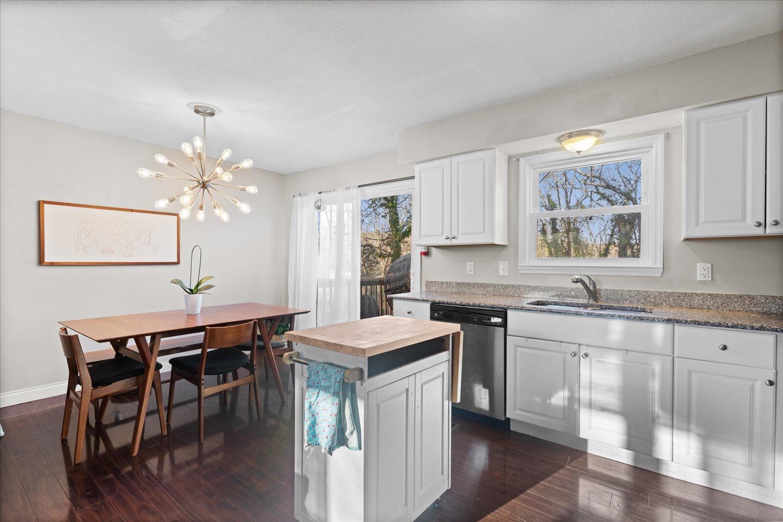 1627 North Chester Road Hixson, TN 37343 - Photo 8 of 27 21-DSC02715