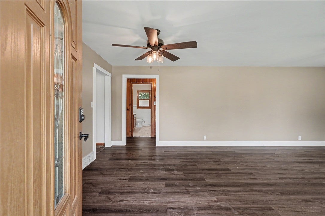 409 Walnut Street Catlin, IL 61817 - Photo 9 of 36 Gallery Image 9