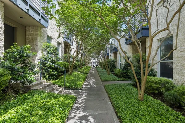 $4,000 | 4312 McKinney Avenue, Unit 11, Dallas, TX 75205