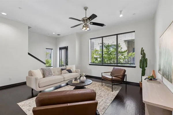 $4,000 | 4312 McKinney Avenue, Unit 11, Dallas, TX 75205