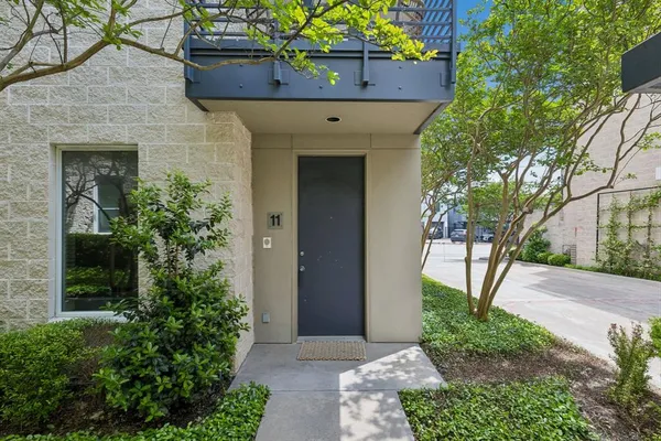 $4,000 | 4312 McKinney Avenue, Unit 11, Dallas, TX 75205